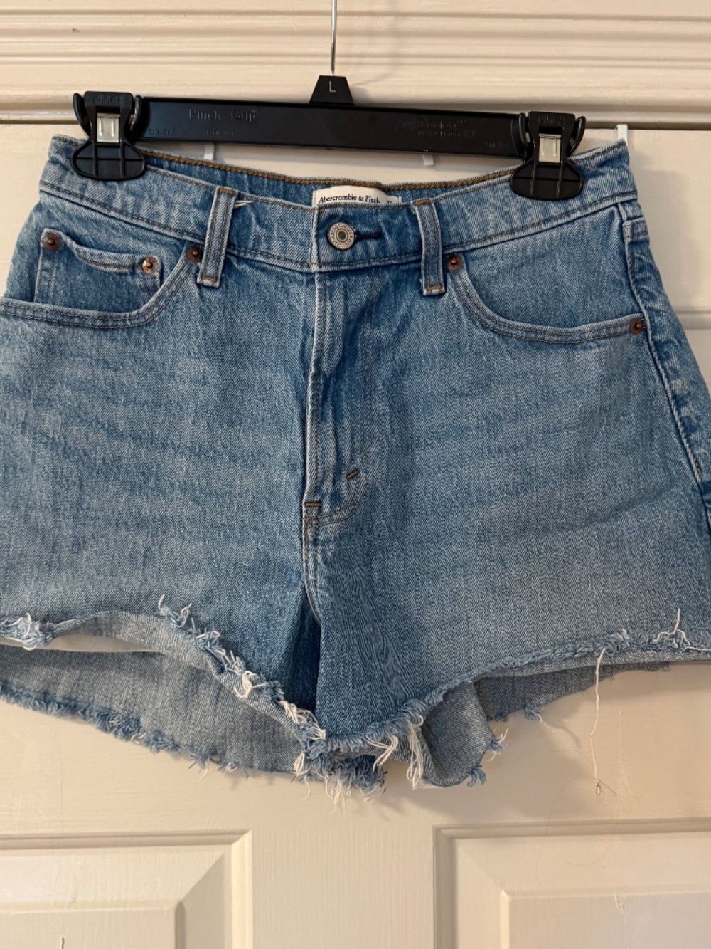Abercrombie & Fitch '90s Relaxed Cutoff Denim Shorts High Rise Women's Size 27 4